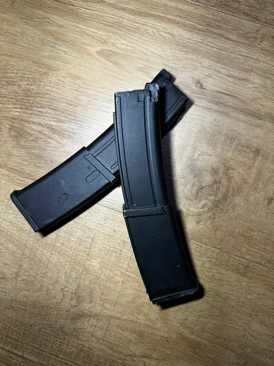 VFC MP7 GBBR + 2 chargeurs + upgrades + red dot Theta Optics mini 2