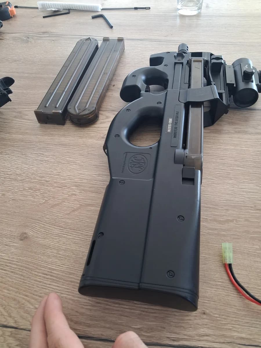 P 90 fn herstal mini 1