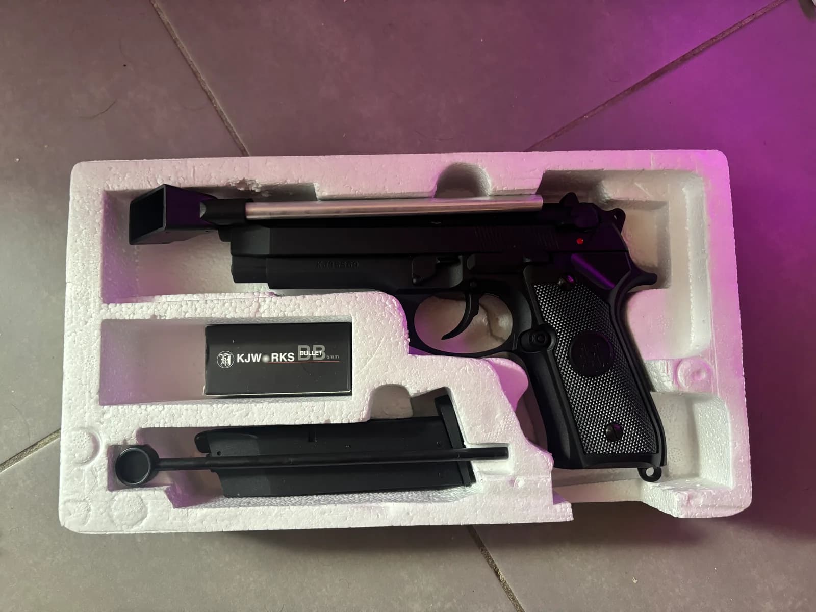 KJ Works M9 Full Metal GBB – Gaz Blowback – Boîte d'origine mini 3