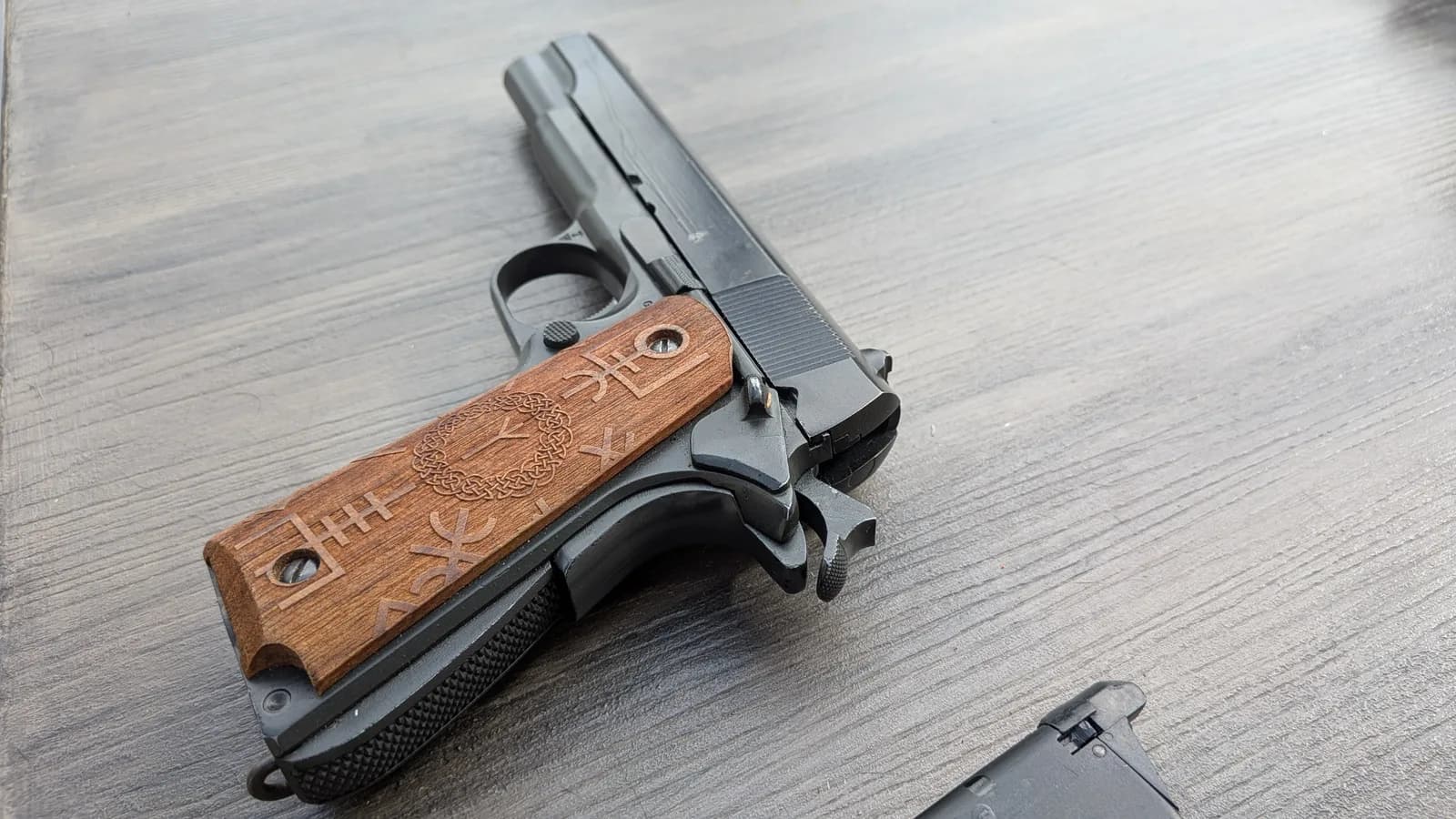 M1911 Army Armament classic mini 1
