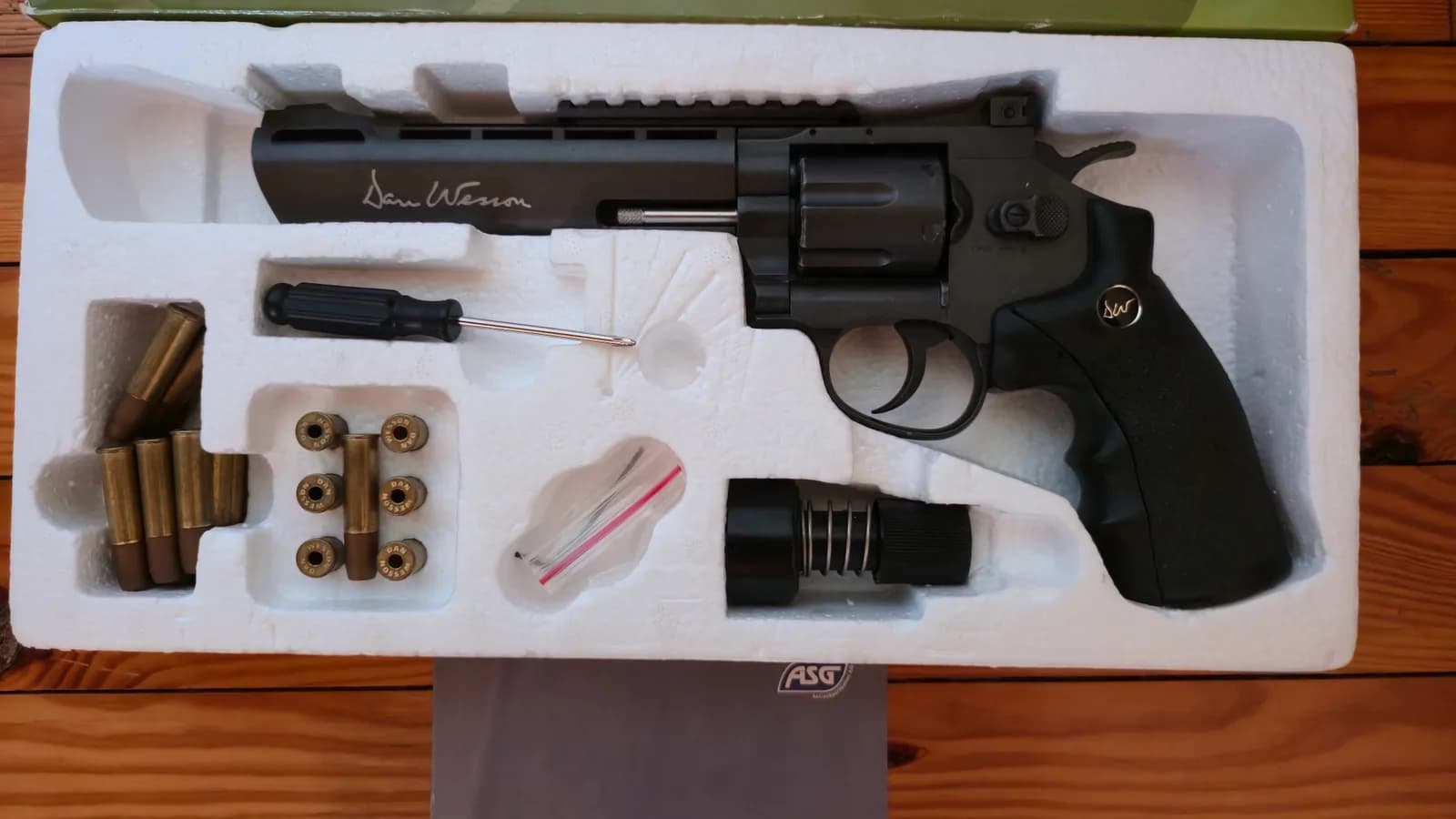 Dan wesson 6 pouces mini 1