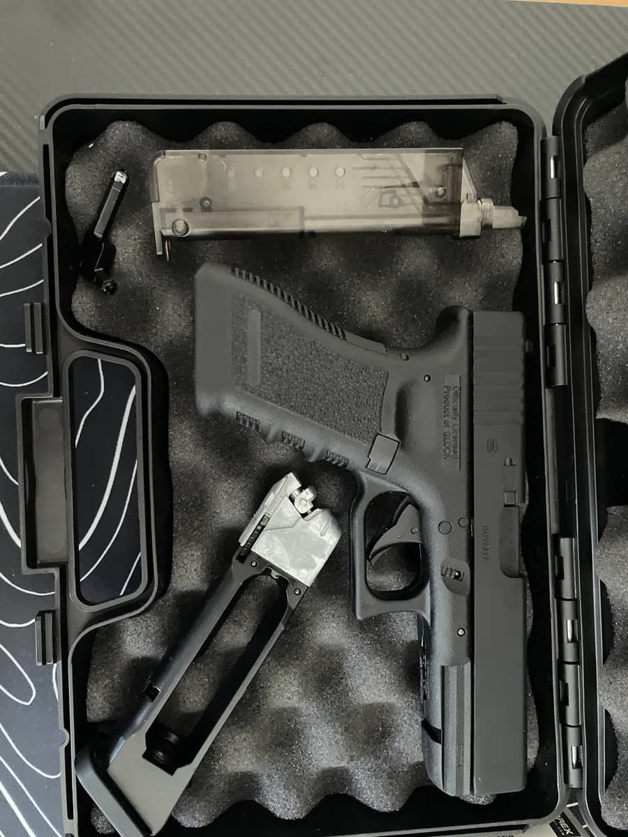 Glock 17 mini 1