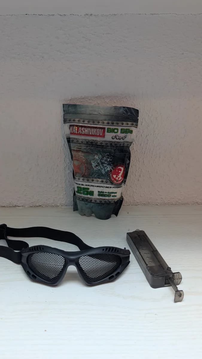 Gilet tactique, lunette mini 3
