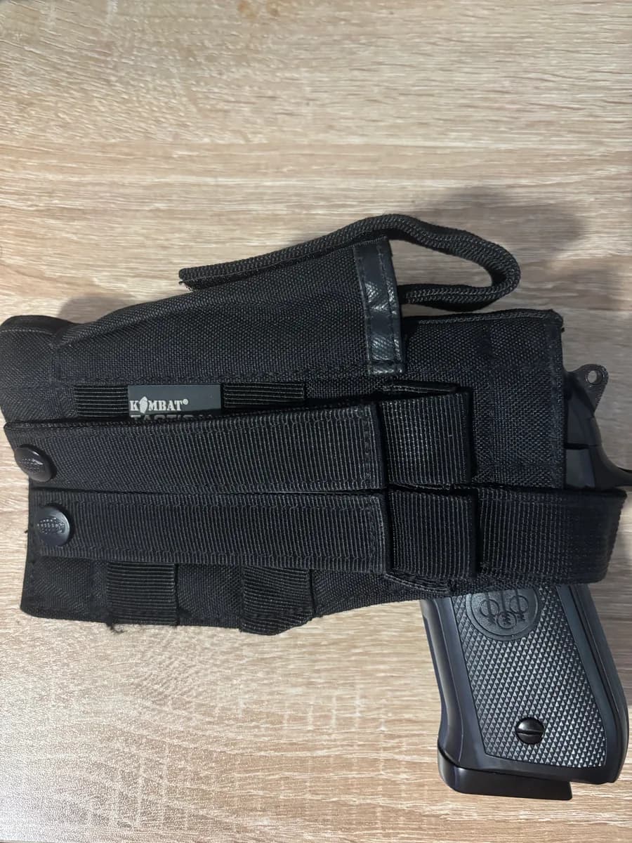 Beretta Pietro + Holster mini 1