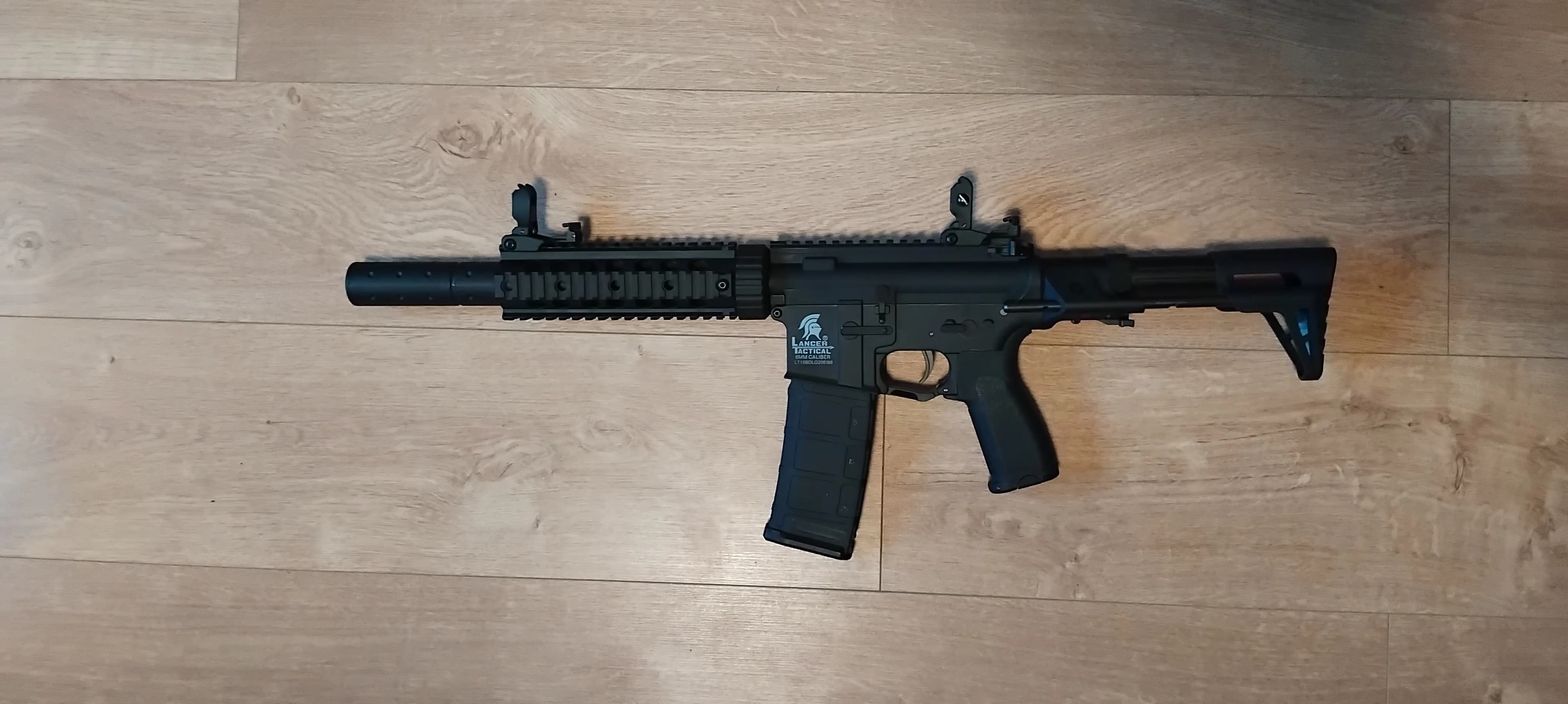 M4 AEG Gen 2 Lancer Tactical – Pack complet – Neuve mini 5