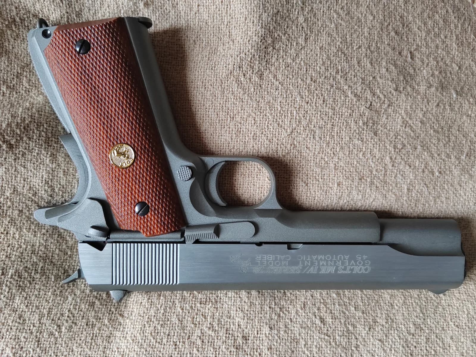 COLT 1911 GOVERNMENT MK IV SERIE 70 mini 2