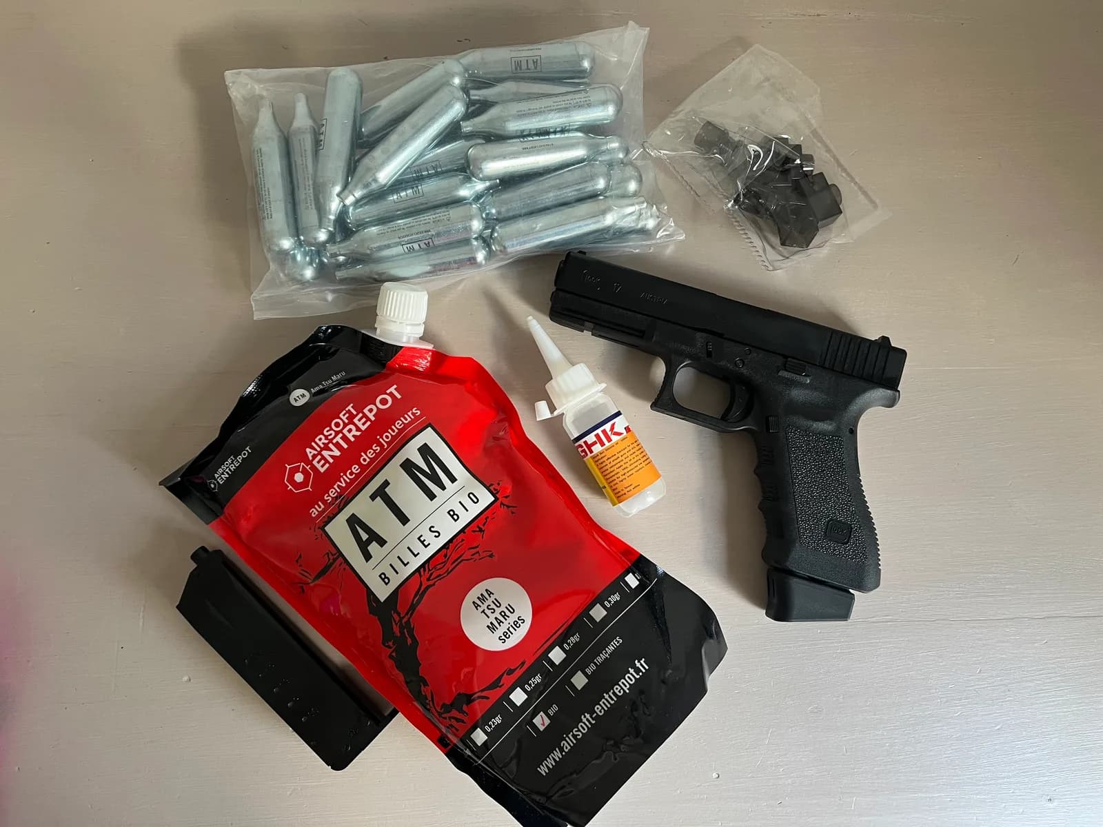 Pack Airsoft Glock 17 Gen 3 CO2 Inokatsu
