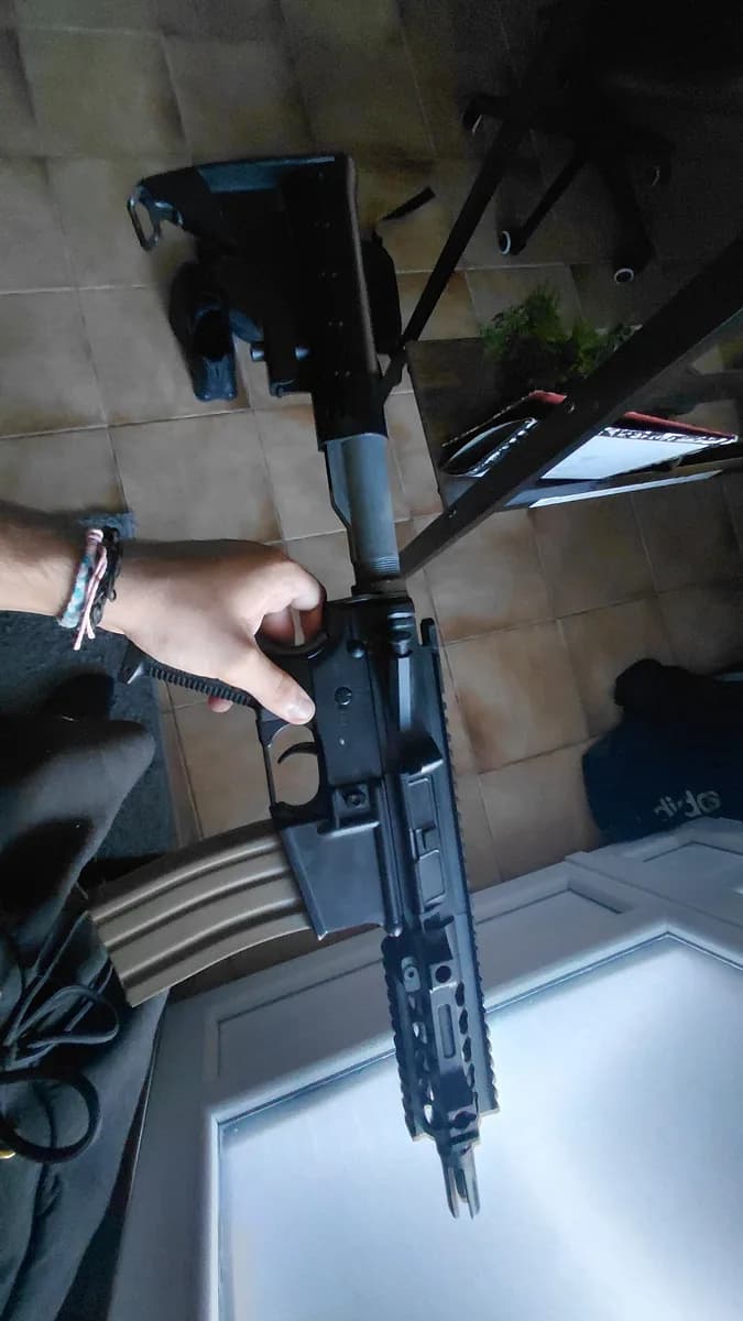 Réplique M4 / AR-15 AEG — Excellent état (comme neuve) mini 2