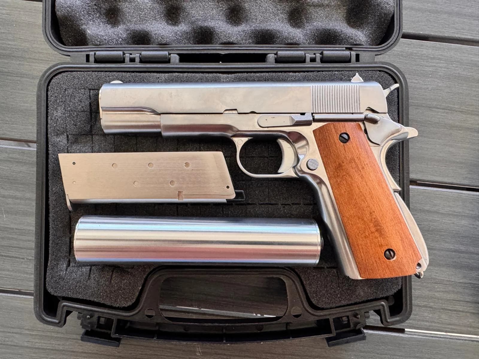 Réplique Airsoft WE M1911 Silver Gaz Blowback + accessoires mini 4