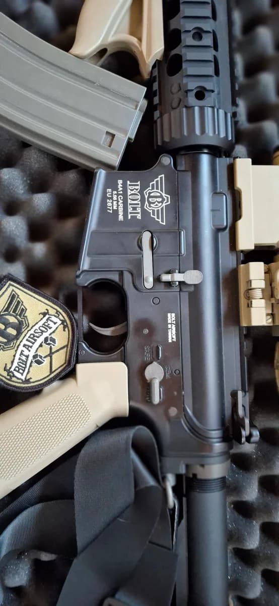 Réplique M4 AEG mini 1