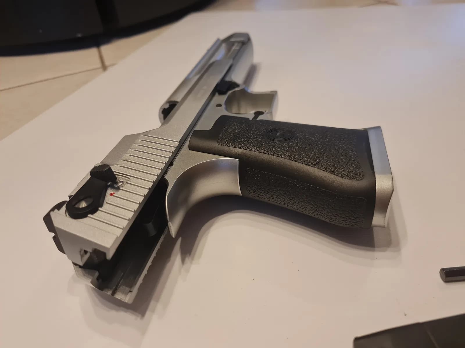 Desert Eagle.50 mini 7