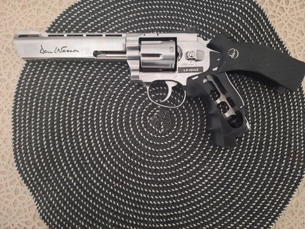 Revolver dan wesson 6 ASG mini 4