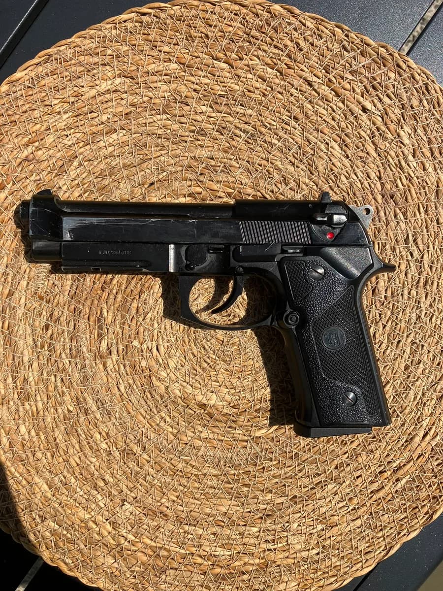 Beretta 92