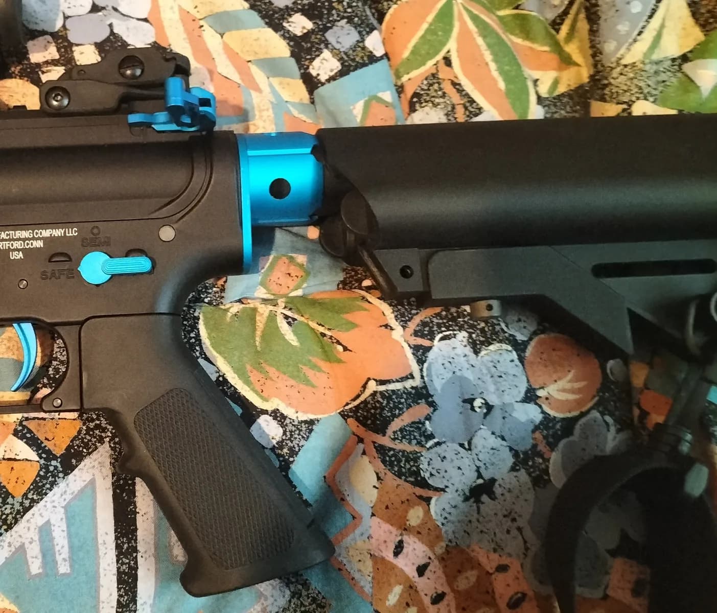 Colt M4 Hornet Blue Fox – Viseur VictOptics mini 4