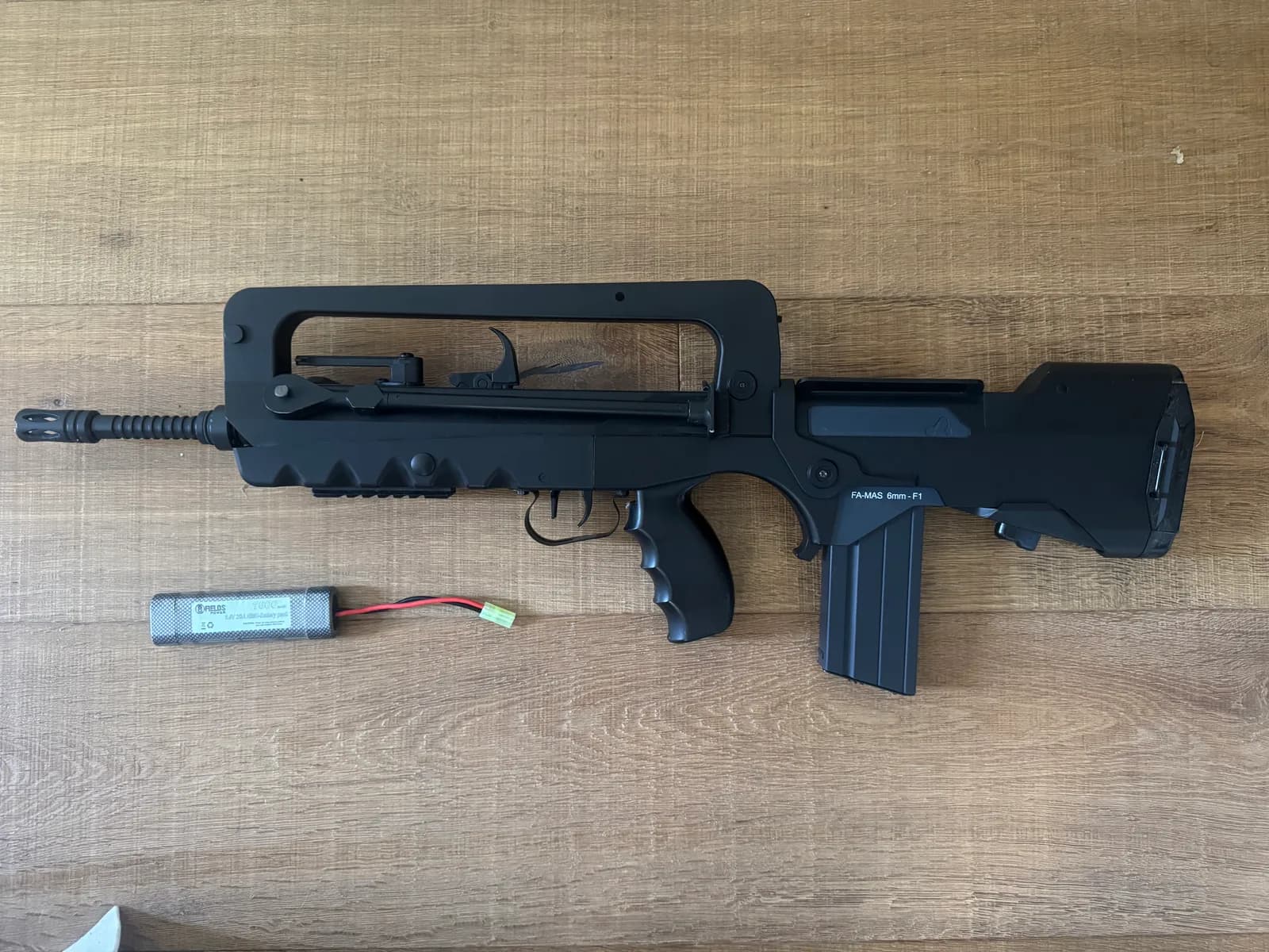 FAMAS F1