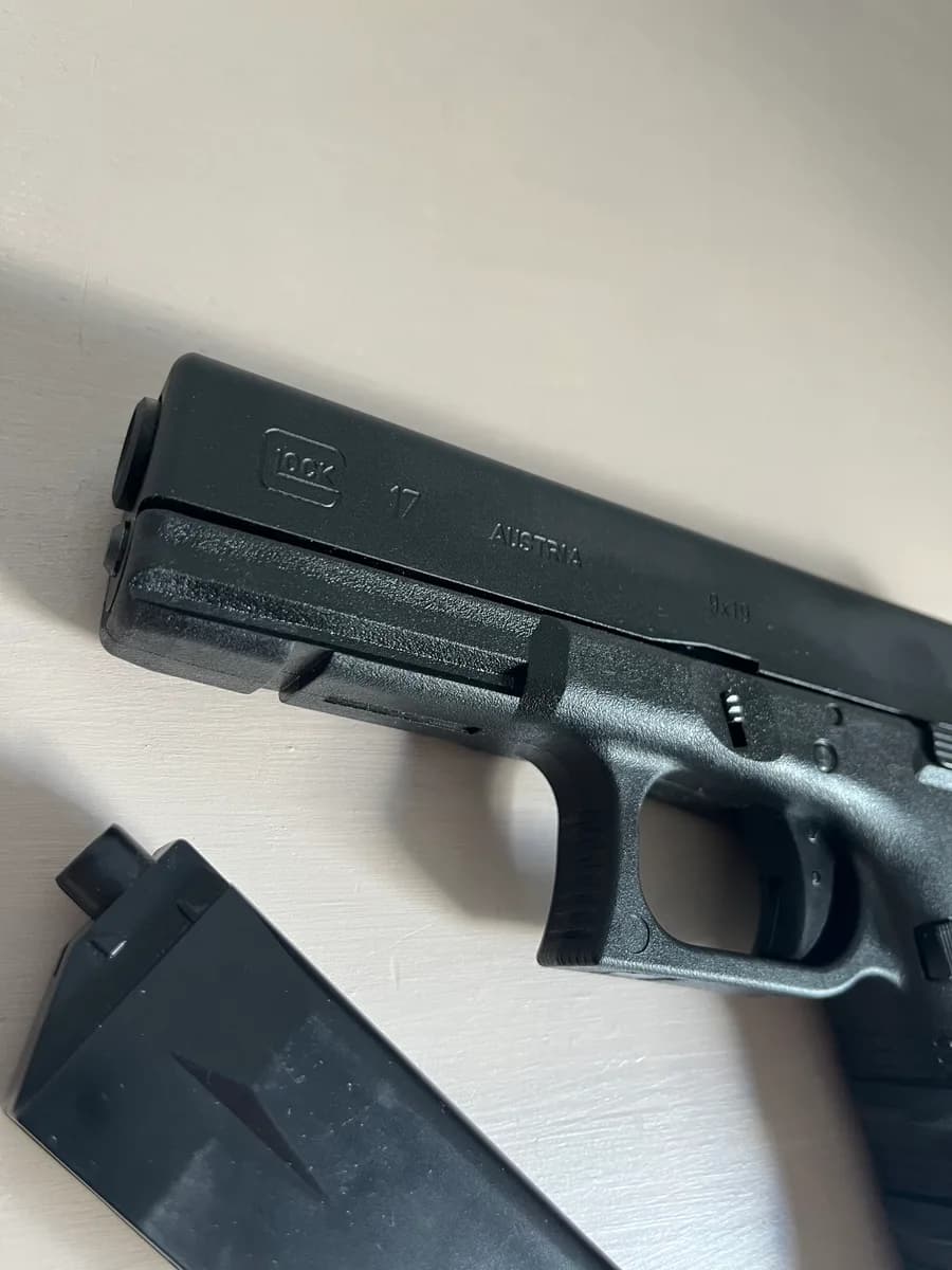 Pack Airsoft Glock 17 Gen 3 CO2 Inokatsu mini 2