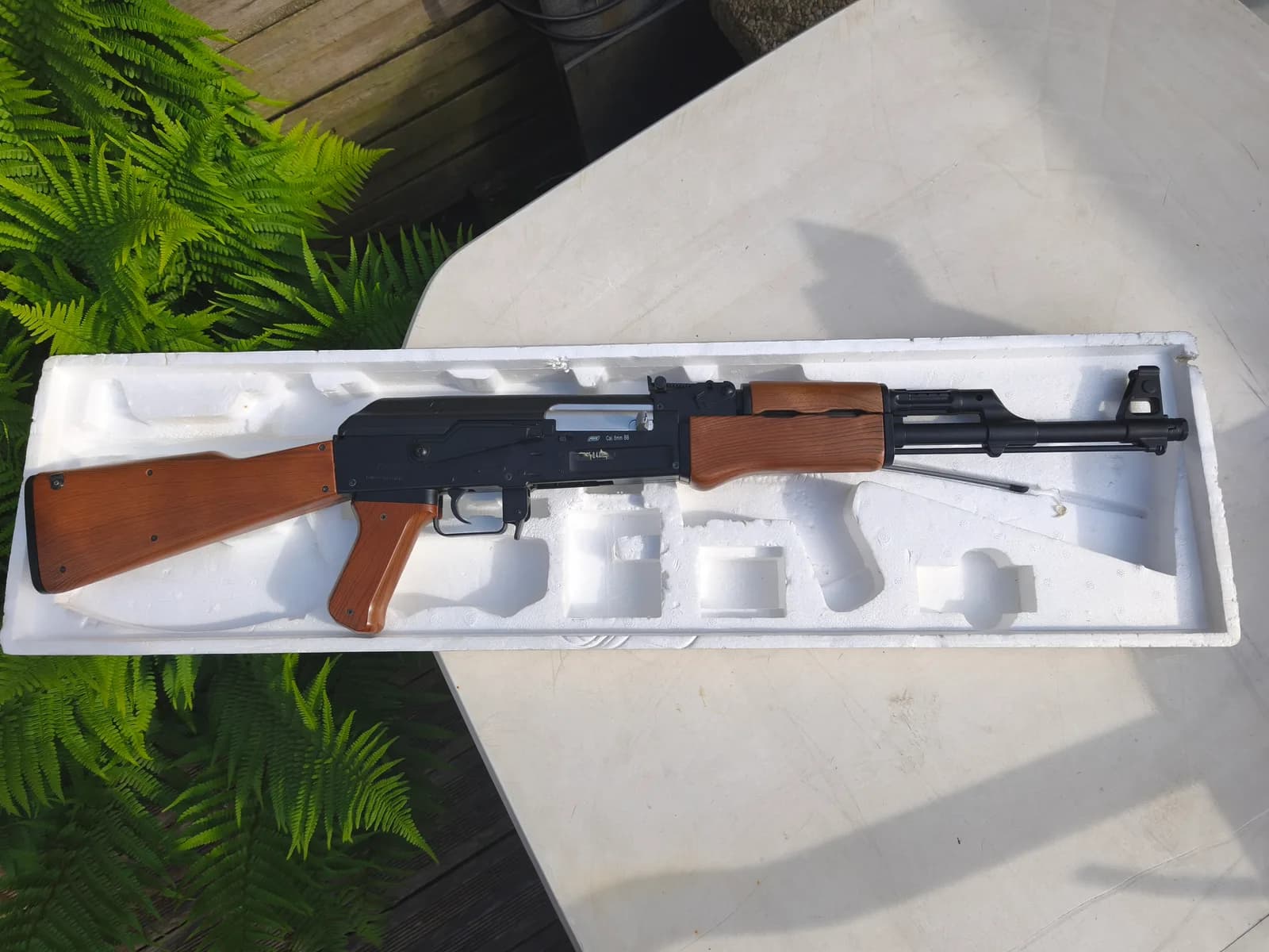 ASG Arsenal SLR105 AK AEG 6mm + batterie + chargeur + boîte mini 2