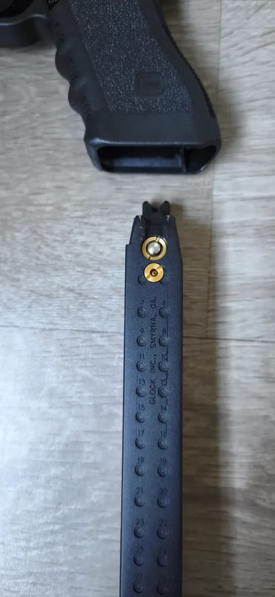 UMAREX Glock 18C GBB Full Auto mini 1