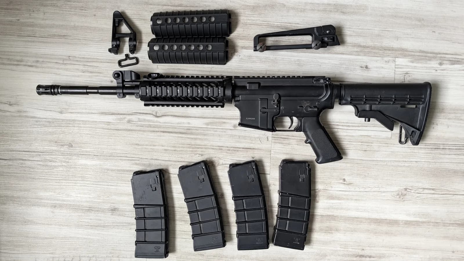 M4A1 mini 1
