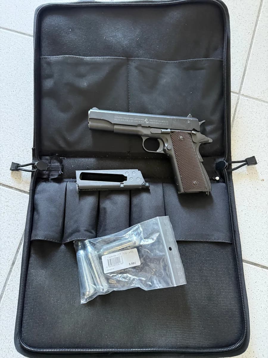 Lot Airsoft AK Cybergun + Colt 1911 CO₂ + accessoires mini 3