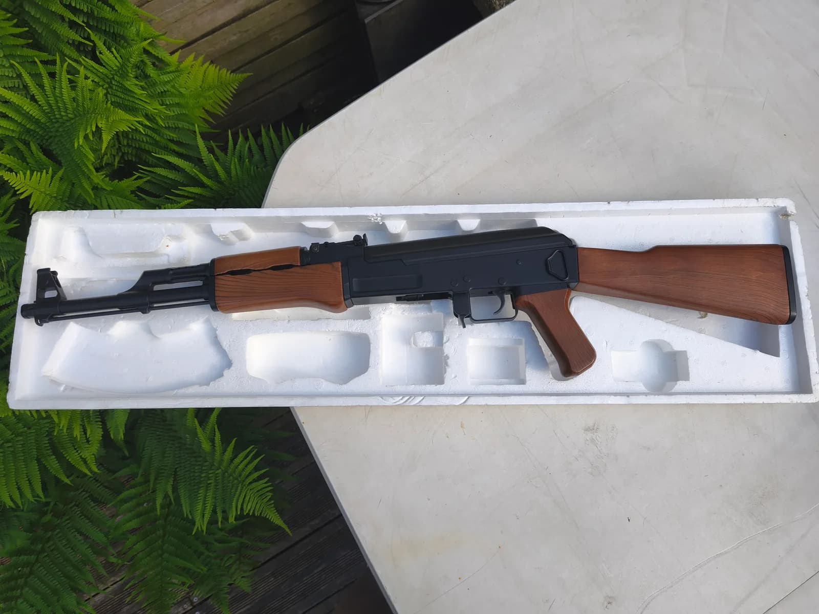 ASG Arsenal SLR105 AK AEG 6mm + batterie + chargeur + boîte mini 1