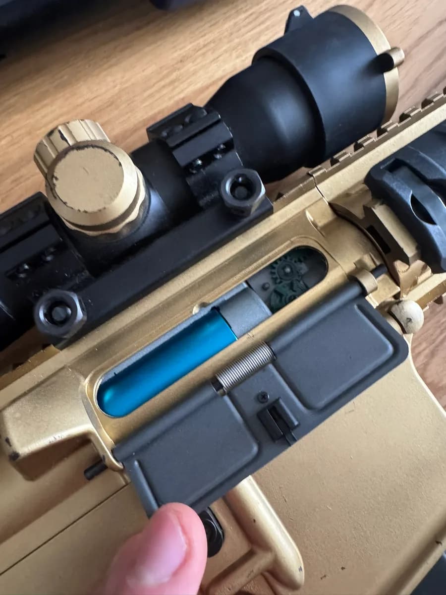 Lot airsoft G&G M4 + pompe + accessoires mini 5
