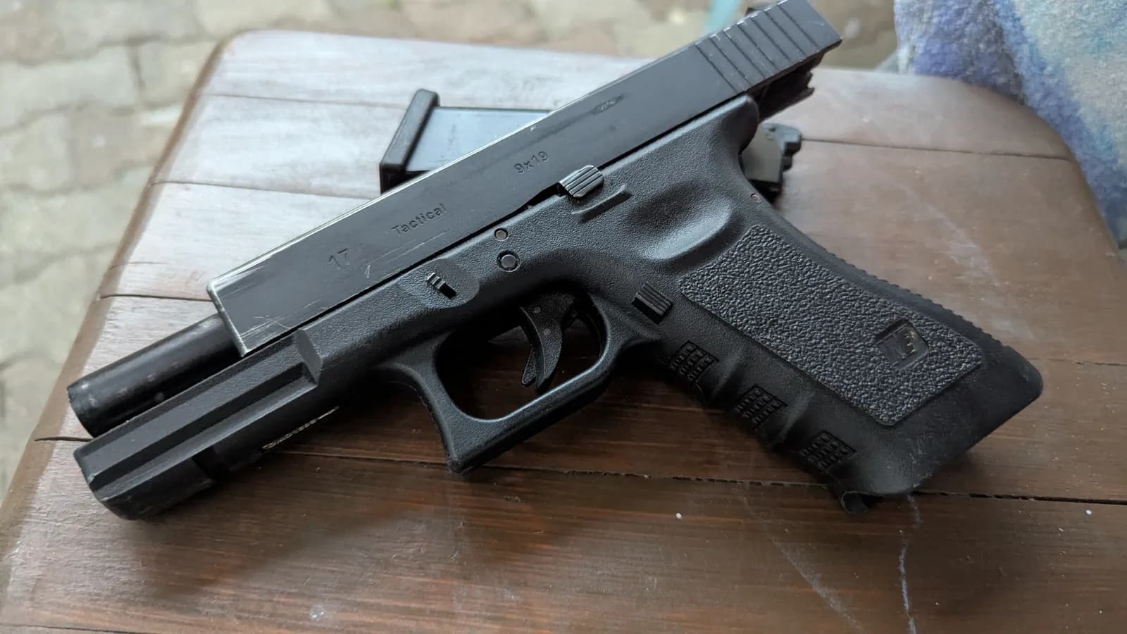 Glock 17 Gen3 WE GBB mini 3