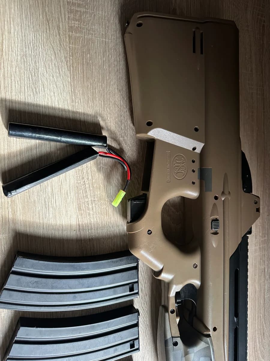 FN F2000 mini 2