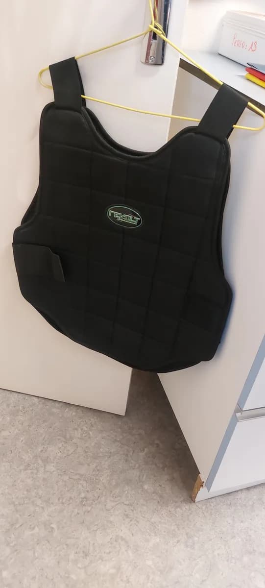 8 plastrons protections neufs mini 1