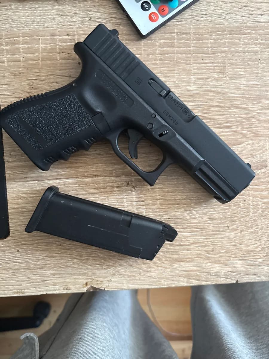 Glock 19 utiliser 2 fois mini 1