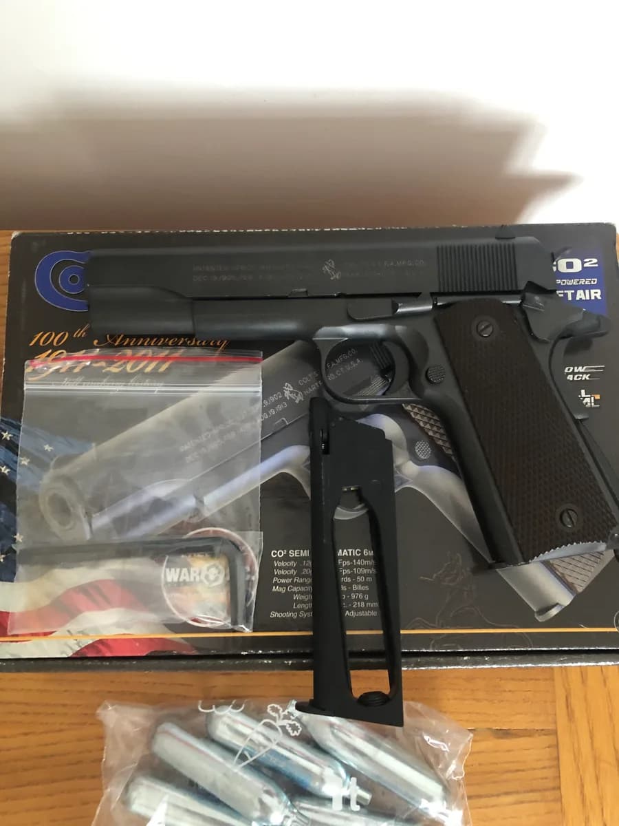 Colt 1911 A1 mini 1