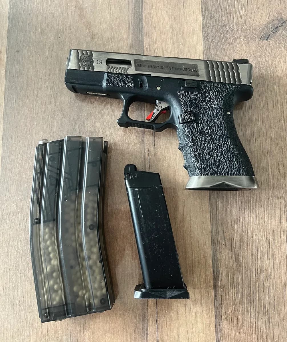 Glock 19