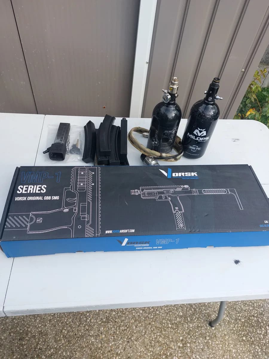 Pack complet réplique Airsoft Vorsk VMP-1 avec accessoires mini 8