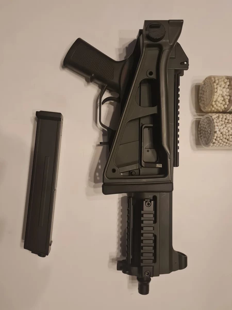 AEG UMP45 M89 mini 4