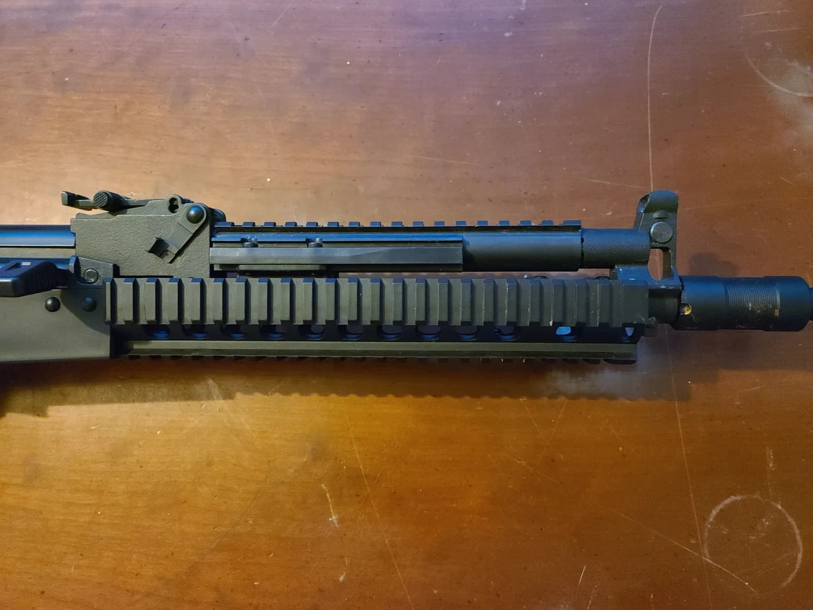 AK tactique mini 5