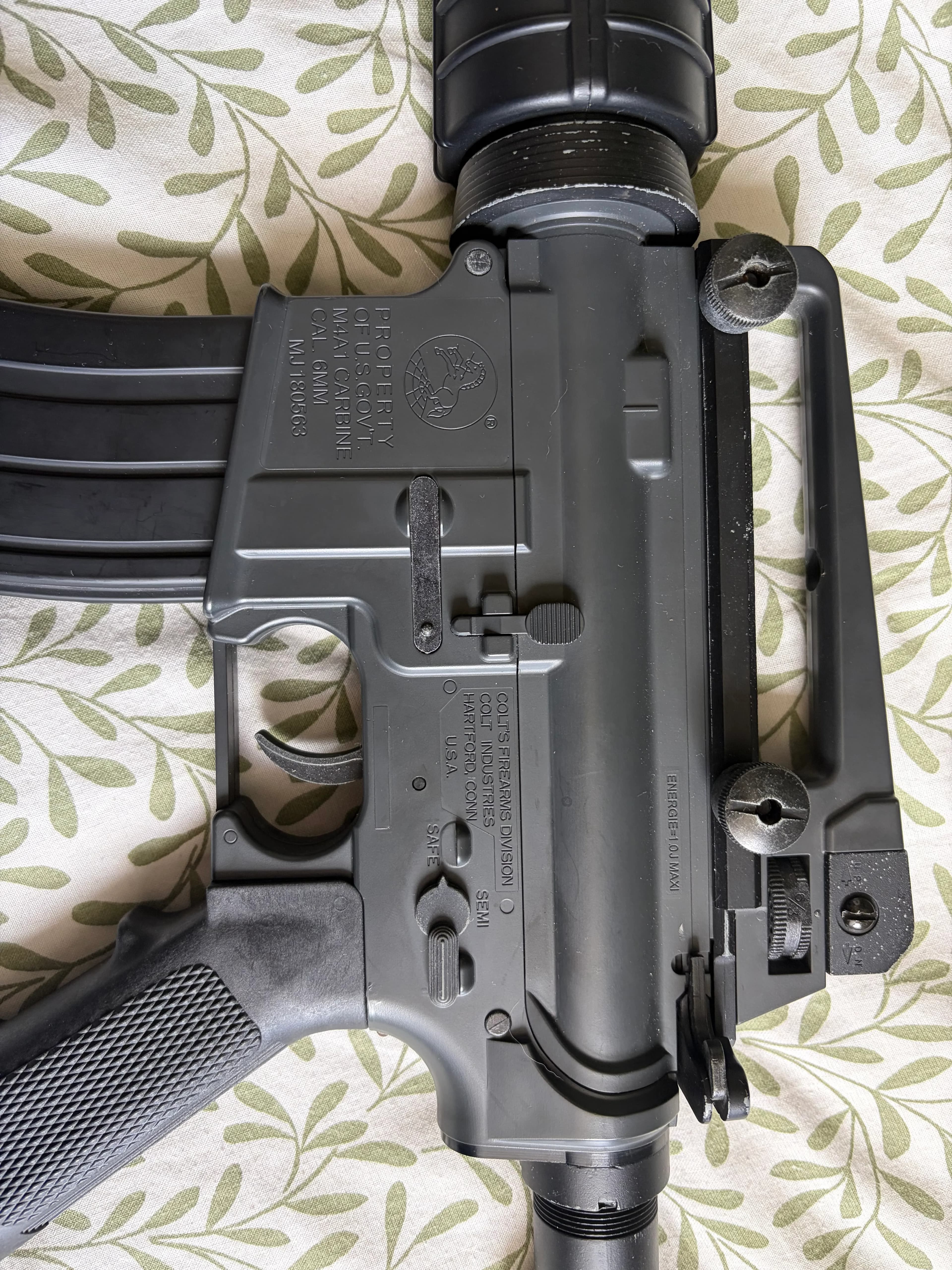 Réplique airsoft M4A1 type Colt – pack complet mini 1