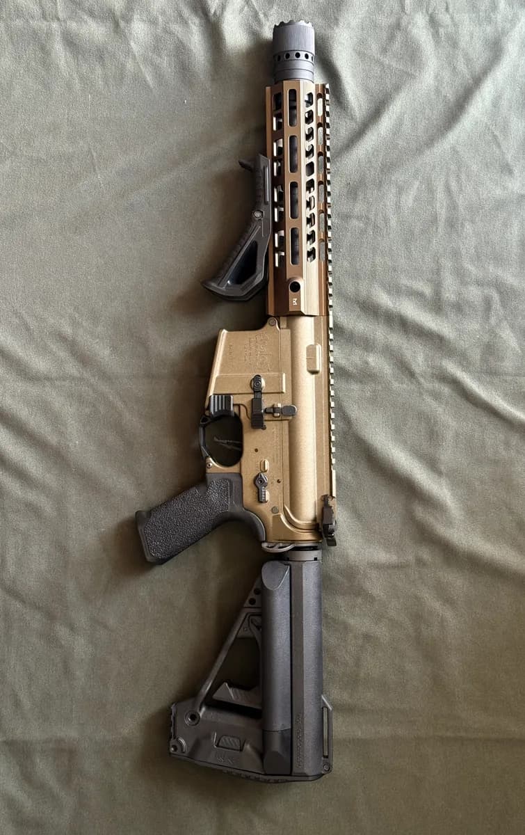 M4 VFC AVALON Saber CQB+ Acc mini 8