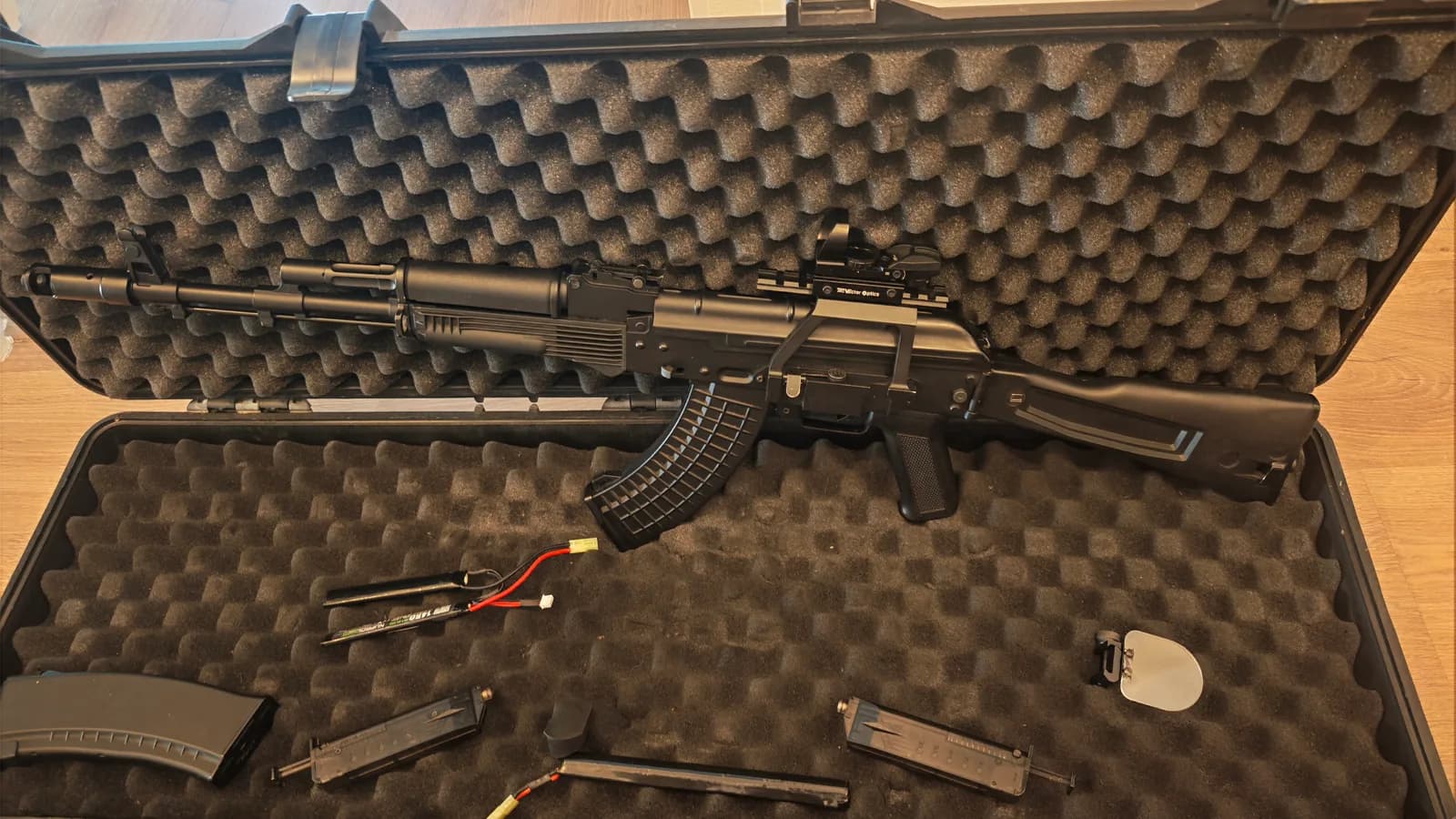 Cyma AK-74M CM047C + optique, Lipo, chargeurs, mallette mini 1