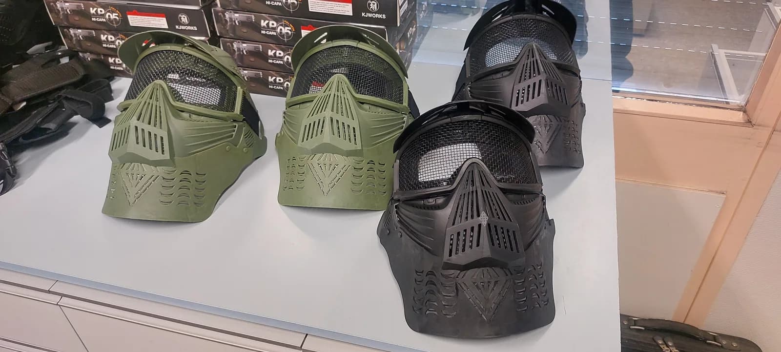 4 casques de protection airsoft