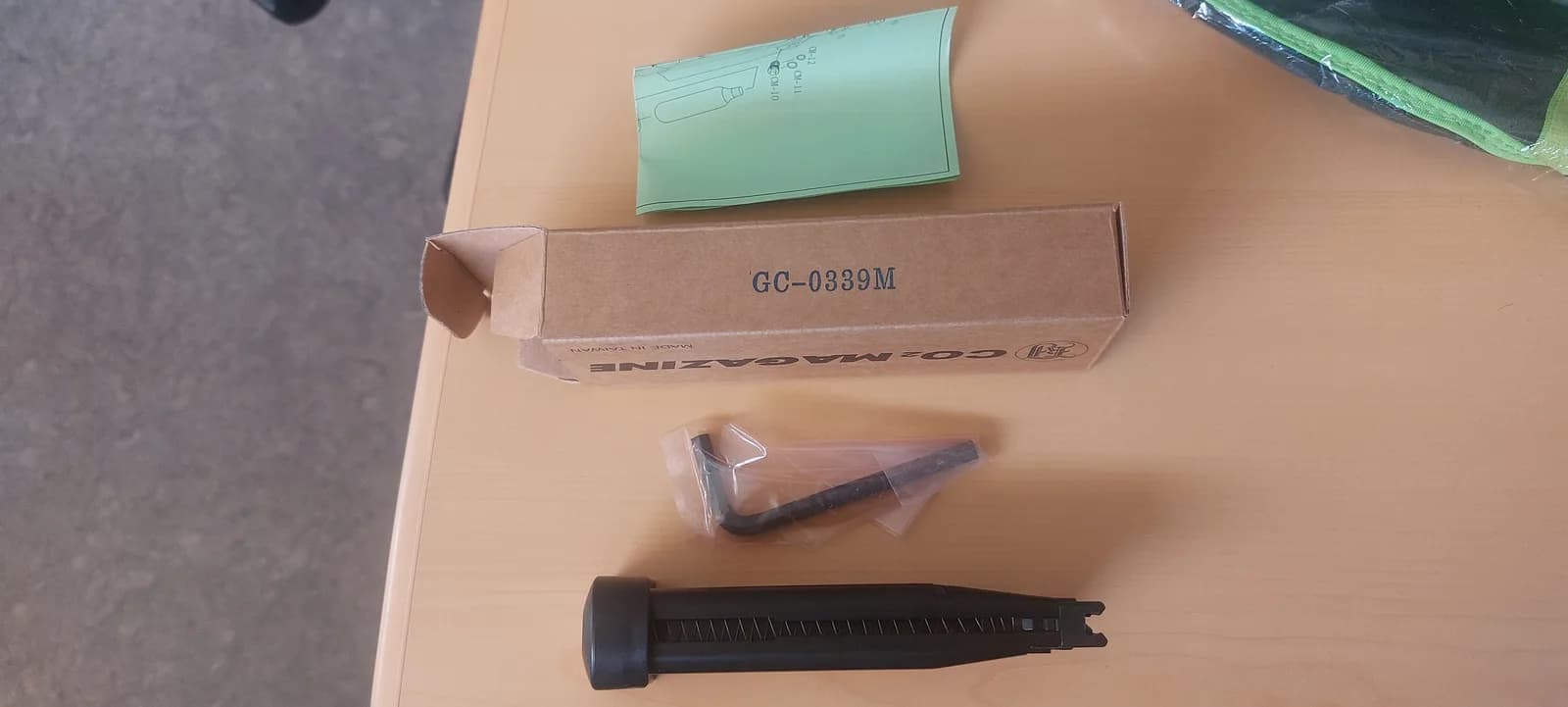 8 chargeurs c02 mini 1