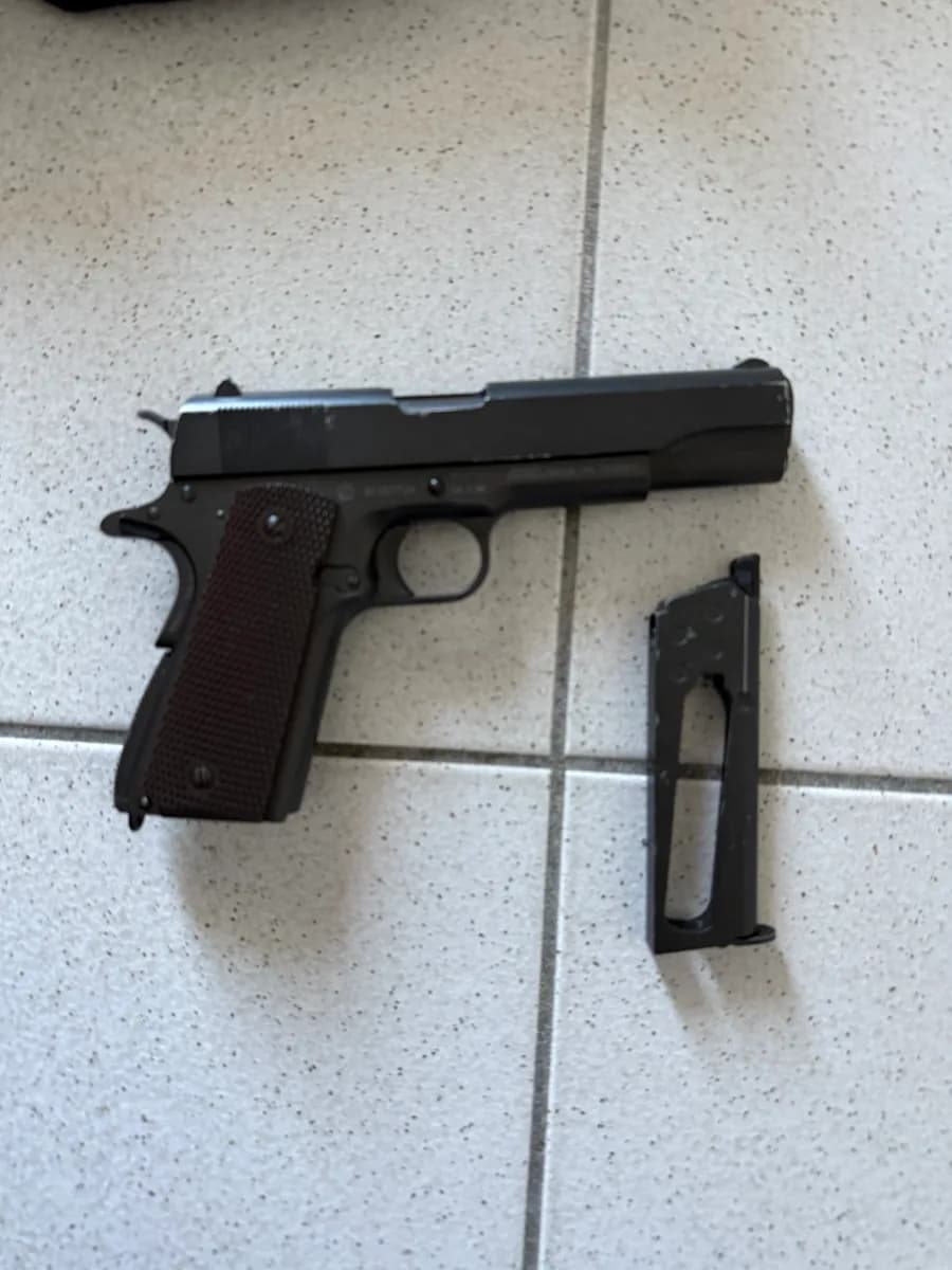 Lot Airsoft AK Cybergun + Colt 1911 CO₂ + accessoires mini 5