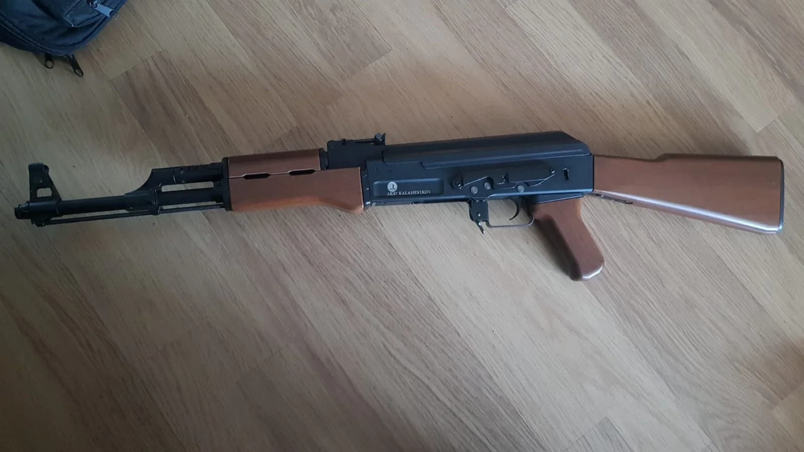 AK-47 Kalashnikov Cybergun - Métal & Blowback (EBB)