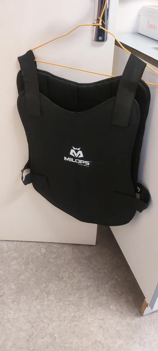 8 plastrons protections neufs mini 3