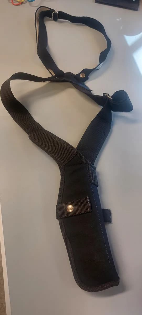2 holsters neufs