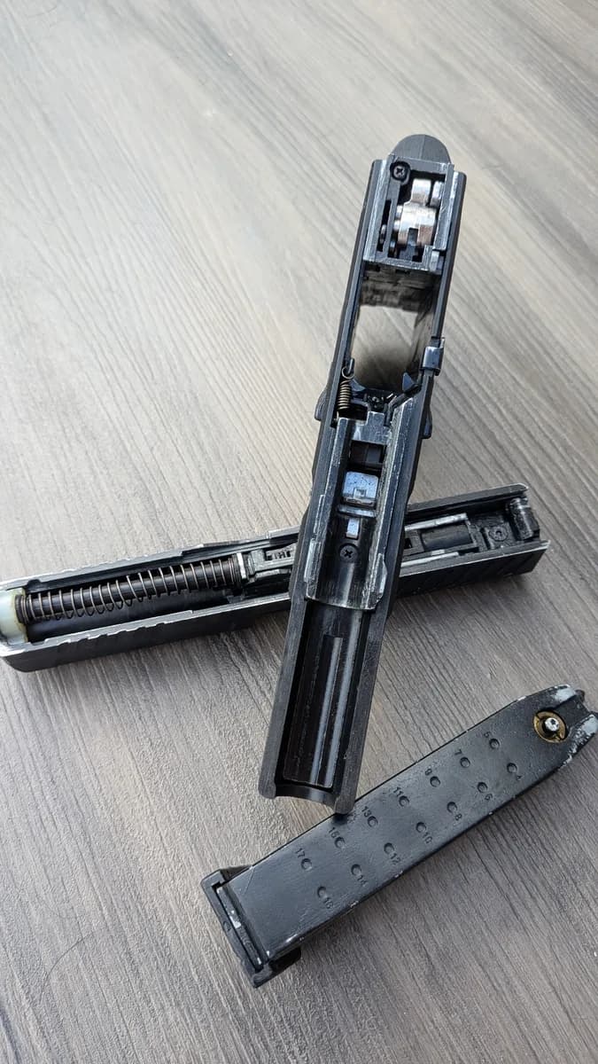 Glock G17 Army Armament mini 4
