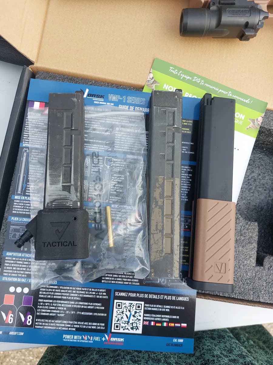 Pack complet réplique Airsoft Vorsk VMP-1 avec accessoires mini 5