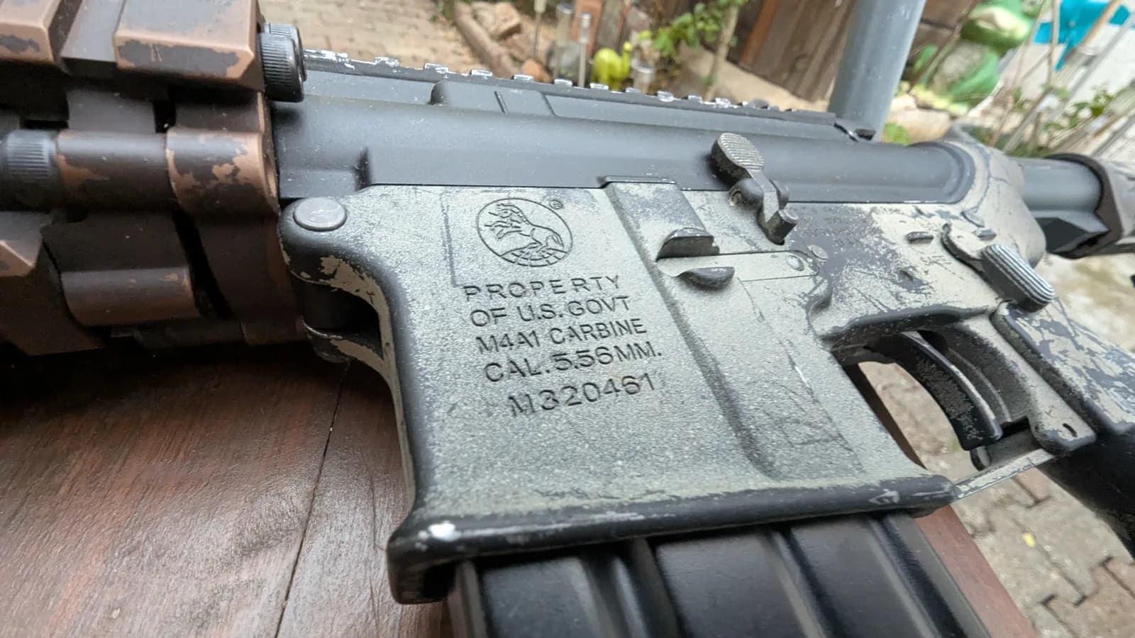 Colt M4 GBBR Custom Daniel Defense RIS II FSP mini 1