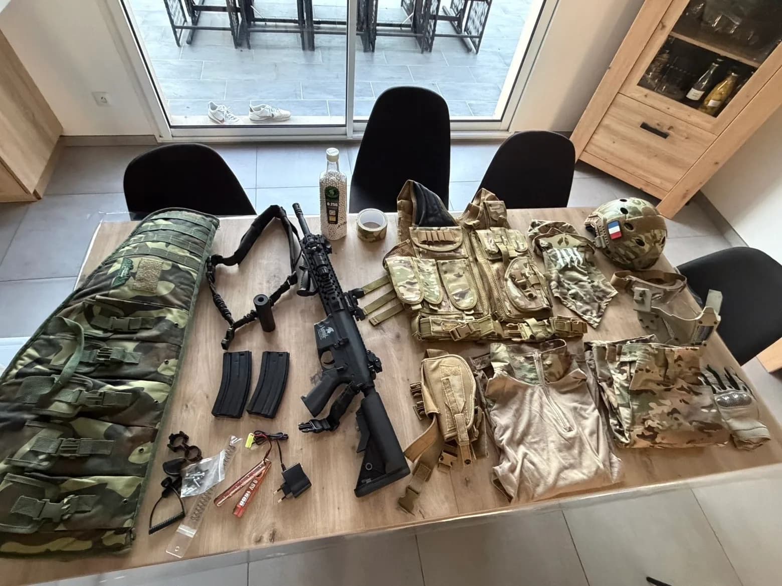 Pack Airsoft Lancer Tactical M4 AEG Gen 2 + équipements