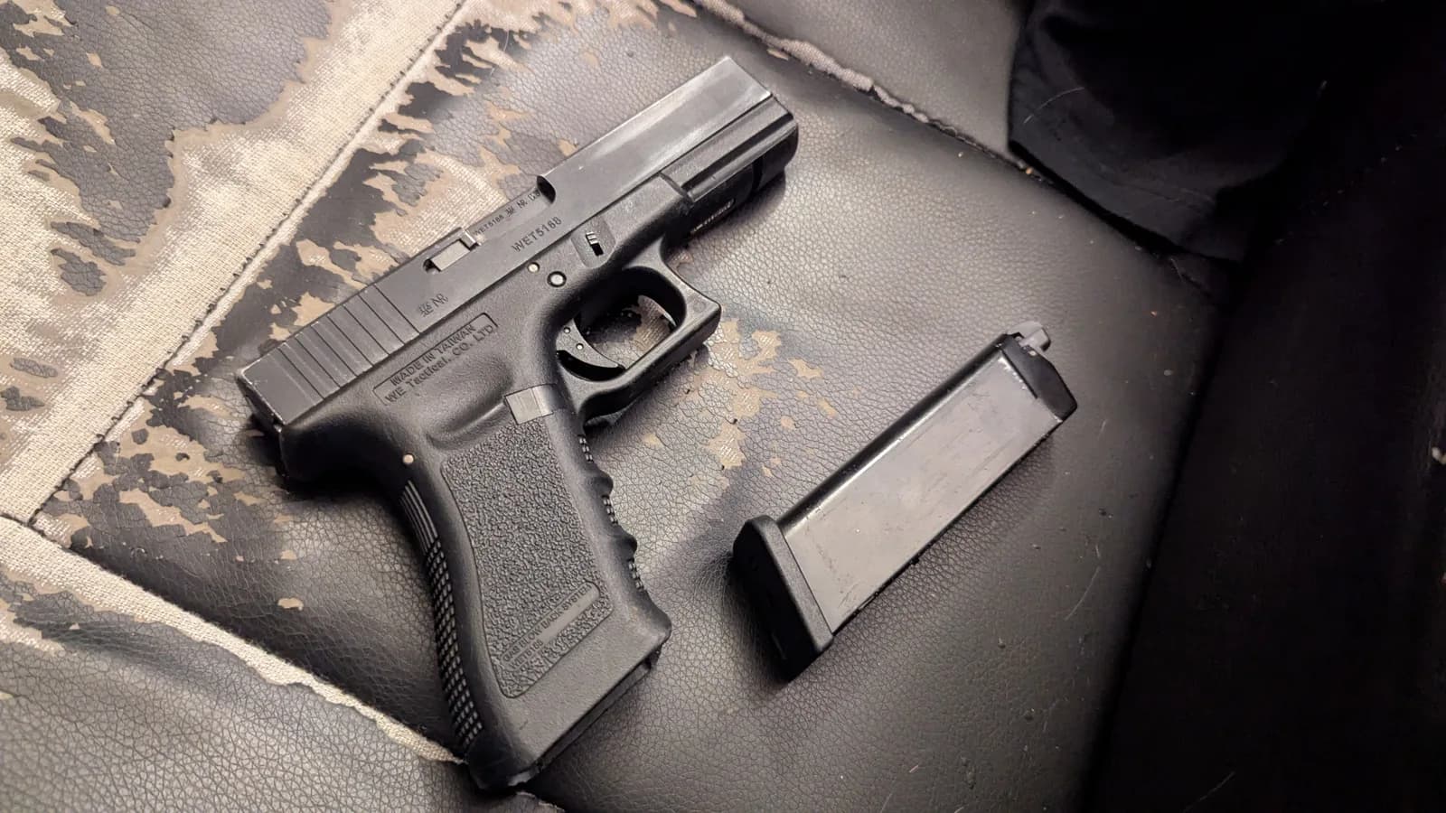 Glock 17 Gen3 WE GBB mini 8