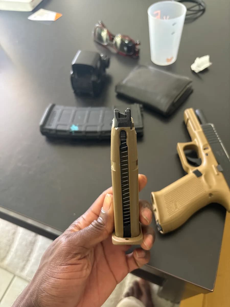 Hk416 + Glock 17 mini 5